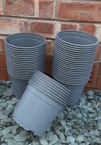 Plant pots used 2 - pots,, litre
