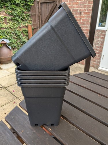 Brand new litre square - 7, black